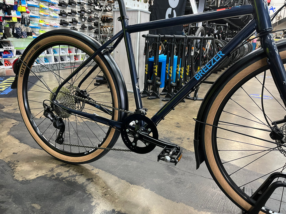 Breezer Bikes Doppler Cafe+ Shimano Deore 10-Speed - Deep Blue