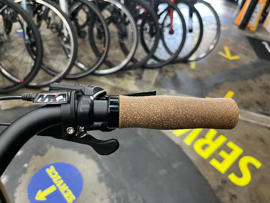 Breezer Bikes Doppler Cafe+ Shimano Deore 10-Speed - Deep Blue