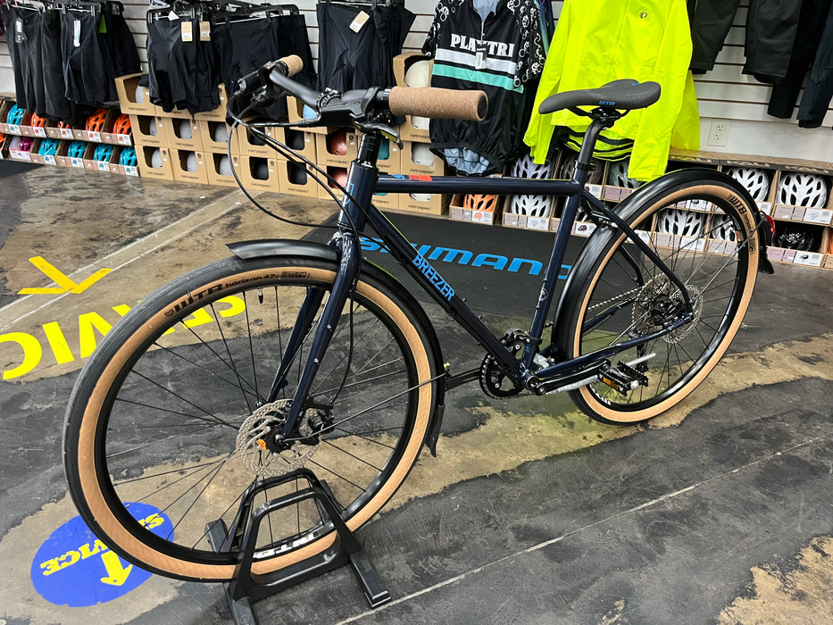 Breezer Bikes Doppler Cafe+ Shimano Deore 10-Speed - Deep Blue