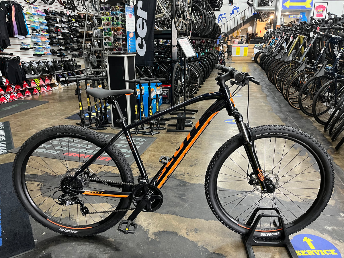 Ergon SR3 Pro Saddle - Men's - Components