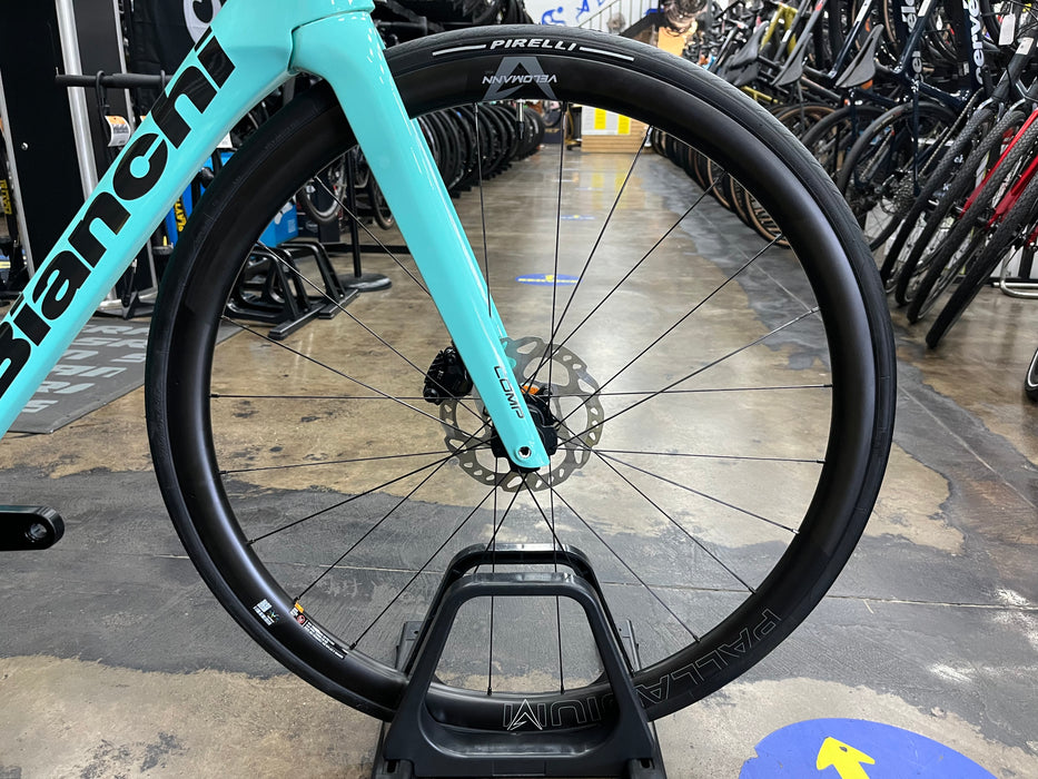 Bianchi Specialissima Shimano 105 Di2 - 2024