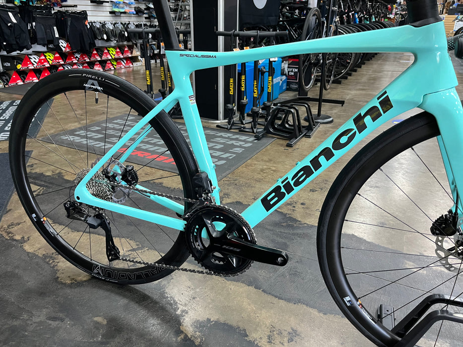 Bianchi Specialissima Shimano 105 Di2 - 2024