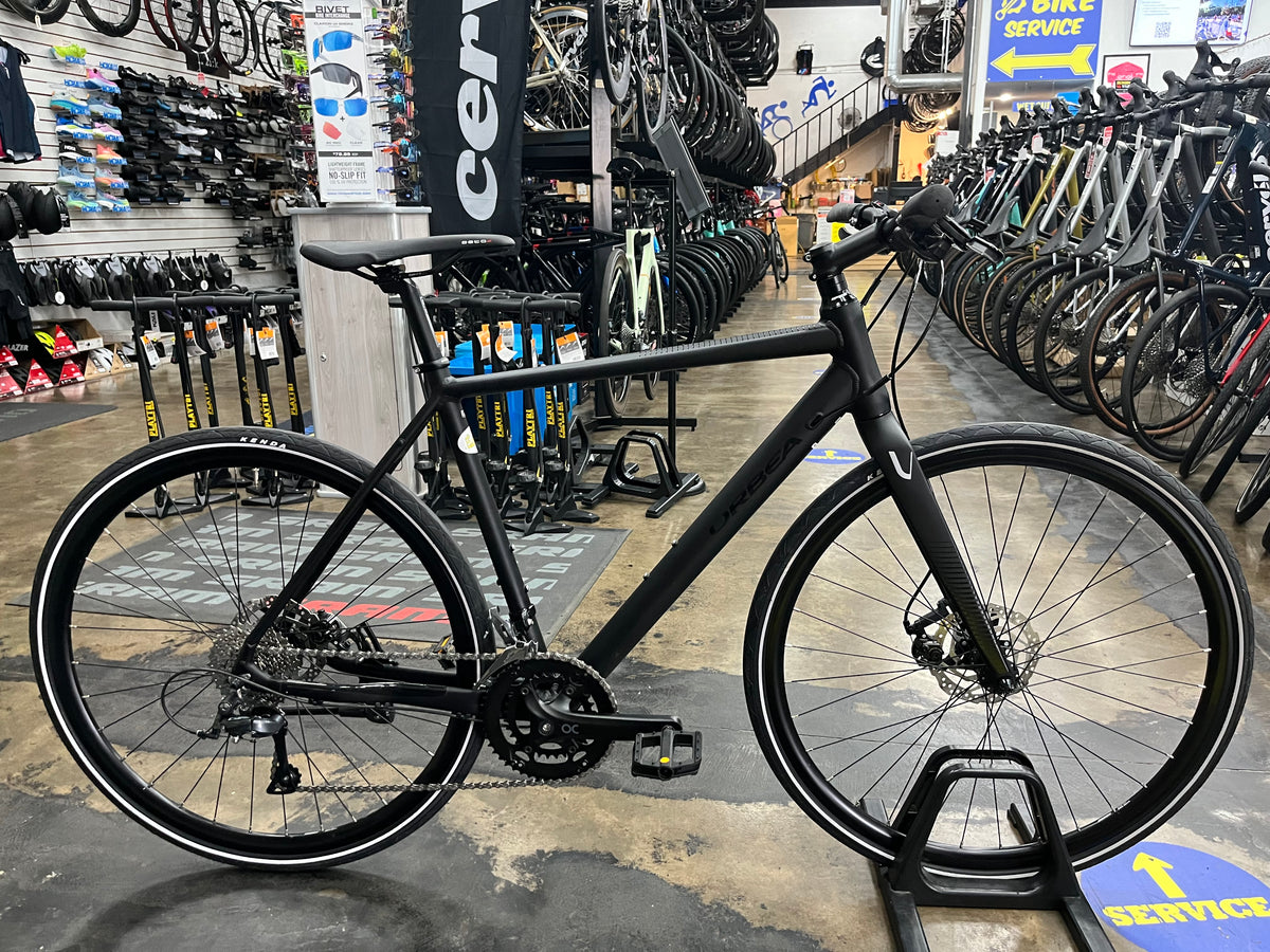 Orbea Vector 30 Shimano Claris 8 Speed Black 2019 USED Playtri