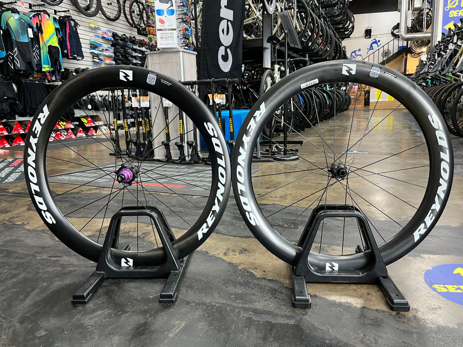 Reynolds Blacklabel Aero 60 Expert Disc Carbon Clincher Tubeless