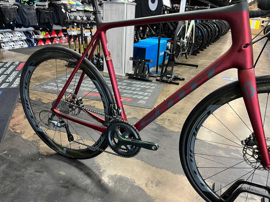 Scott Addict 30 Disc Shimano Tiagra 10 Speed w/Fulcrum Racing Wind 40 Wheels - Red 2021 DEMO