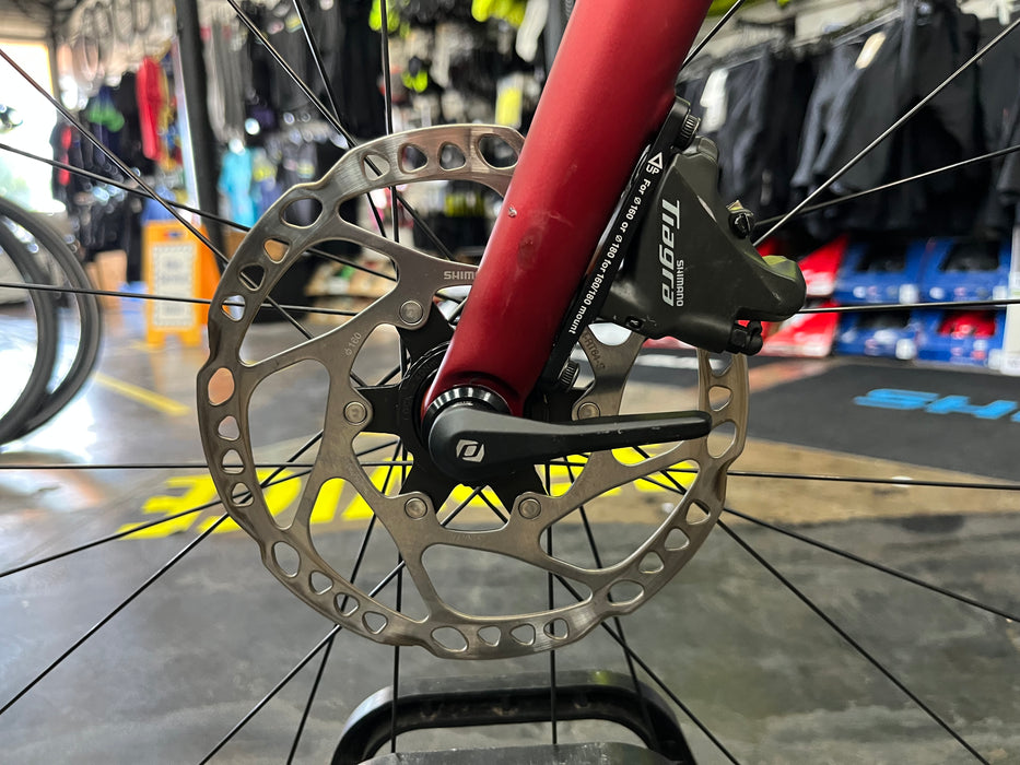 Scott Addict 30 Disc Shimano Tiagra 10 Speed w/Fulcrum Racing Wind 40 Wheels - Red 2021 DEMO