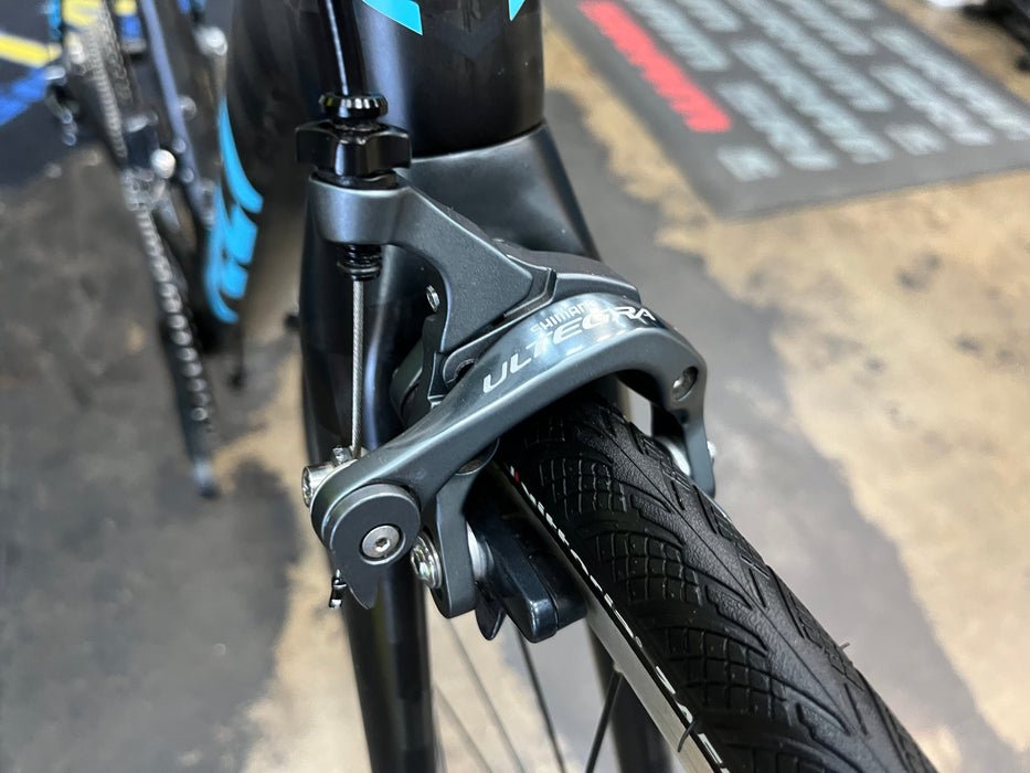 Felt FR2 Shimano Ultegra Di2 - Matte Black/Blue 2017 DEMO