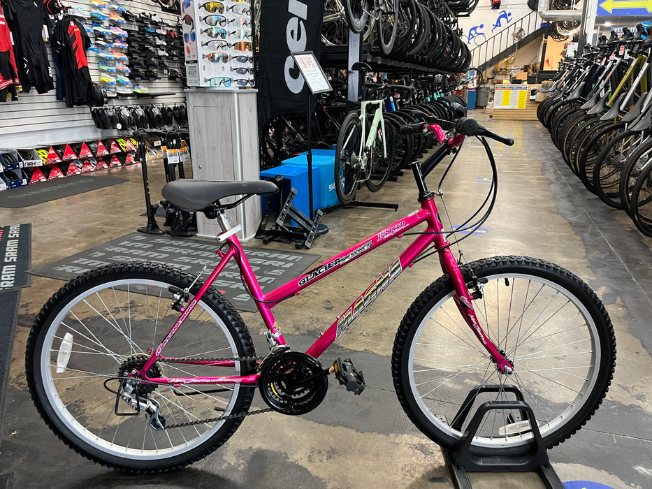 Magna Glacier Point Mountain Bike - Pink USED