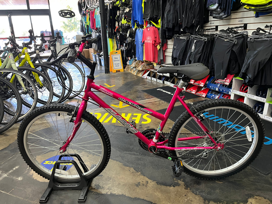 Magna Glacier Point Mountain Bike - Pink USED