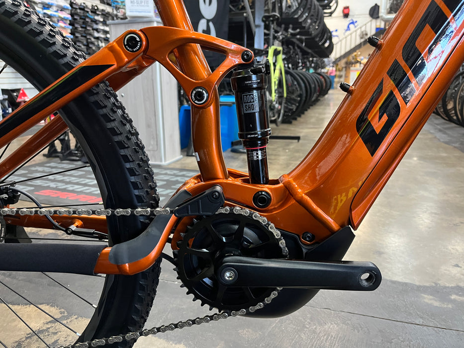 Giant Stance E+ 2 29er 20MPH - Amber 2022