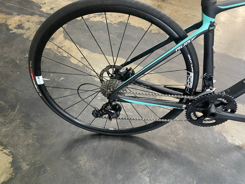 Specialized Ruby Elite Shimano 105 11 Speed - Black/Turquoise/White USED