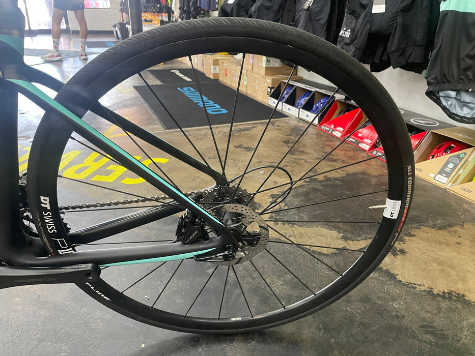 Specialized Ruby Elite Shimano 105 11 Speed - Black/Turquoise/White USED