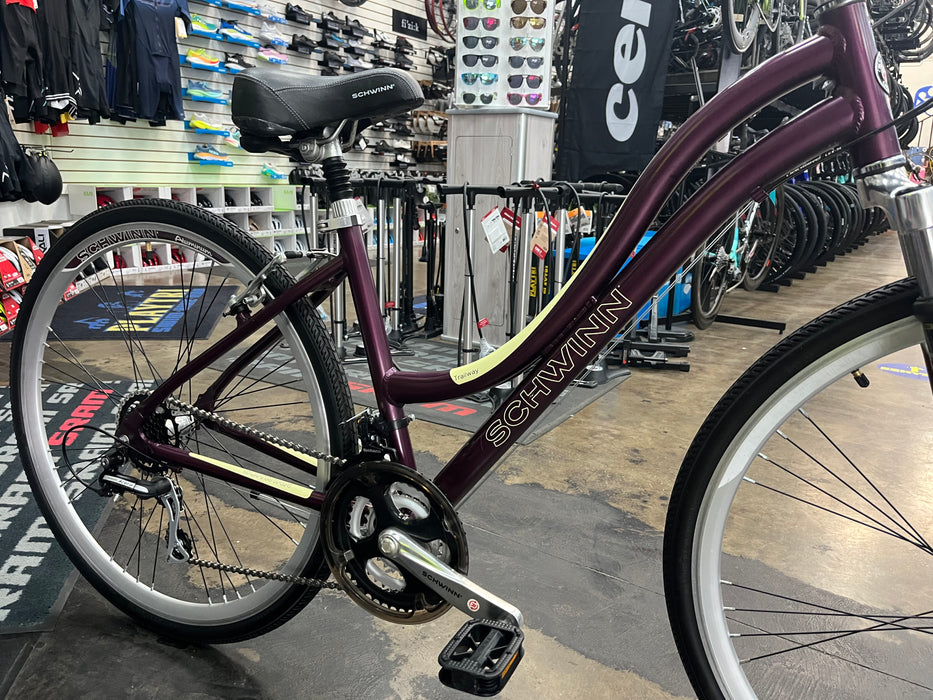 Schwinn Trailway Hybrid Shimano Acera 7 Speed - Purple USED