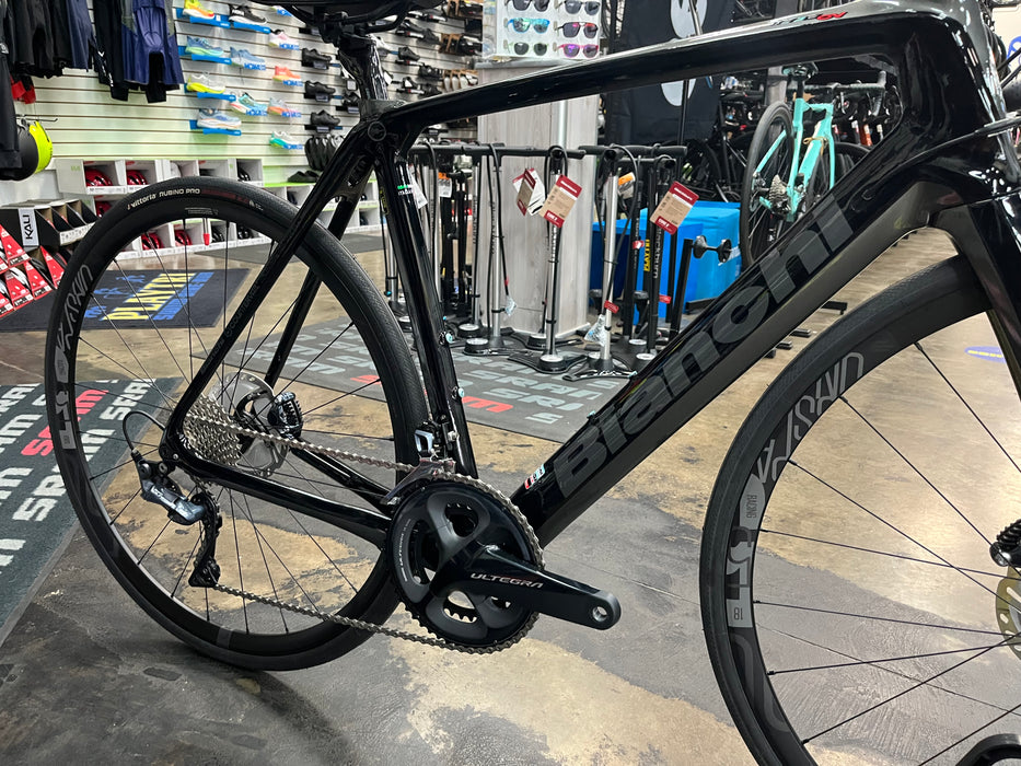 Bianchi Infinito CV Disc Shimano Ultegra 11 Speed - Black DEMO