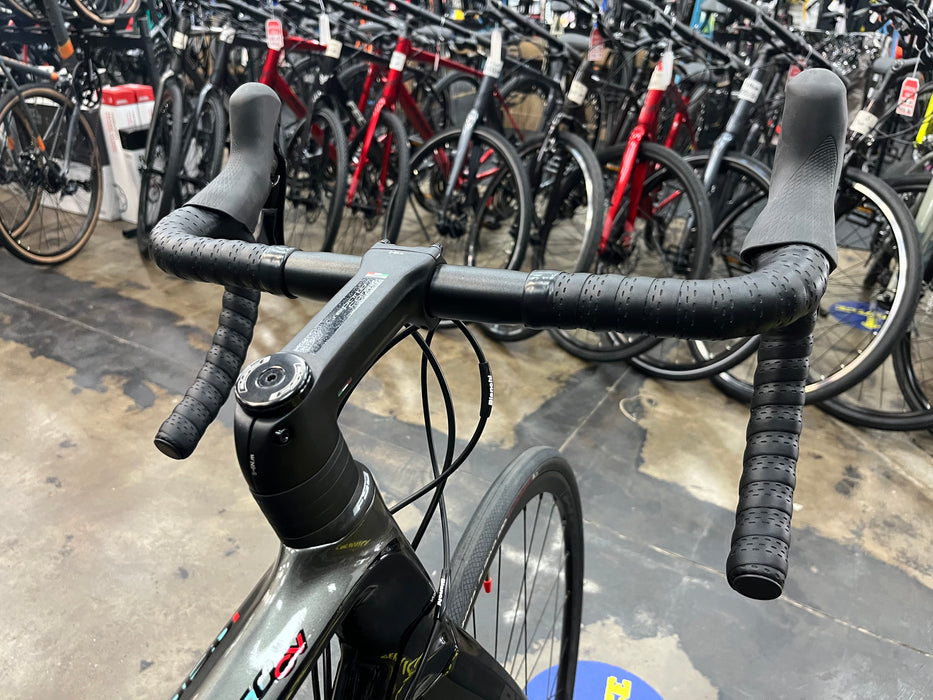 Bianchi Infinito CV Disc Shimano Ultegra 11 Speed - Black DEMO