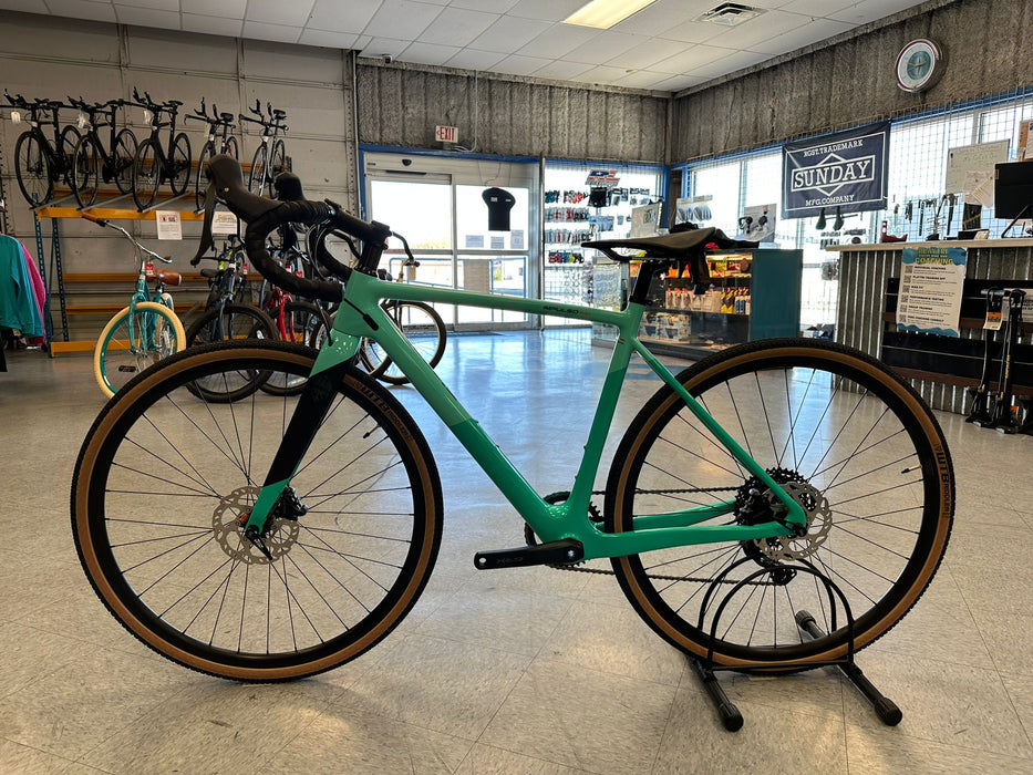 bianchi gravel bike carbon Bianchi Impulso Pro