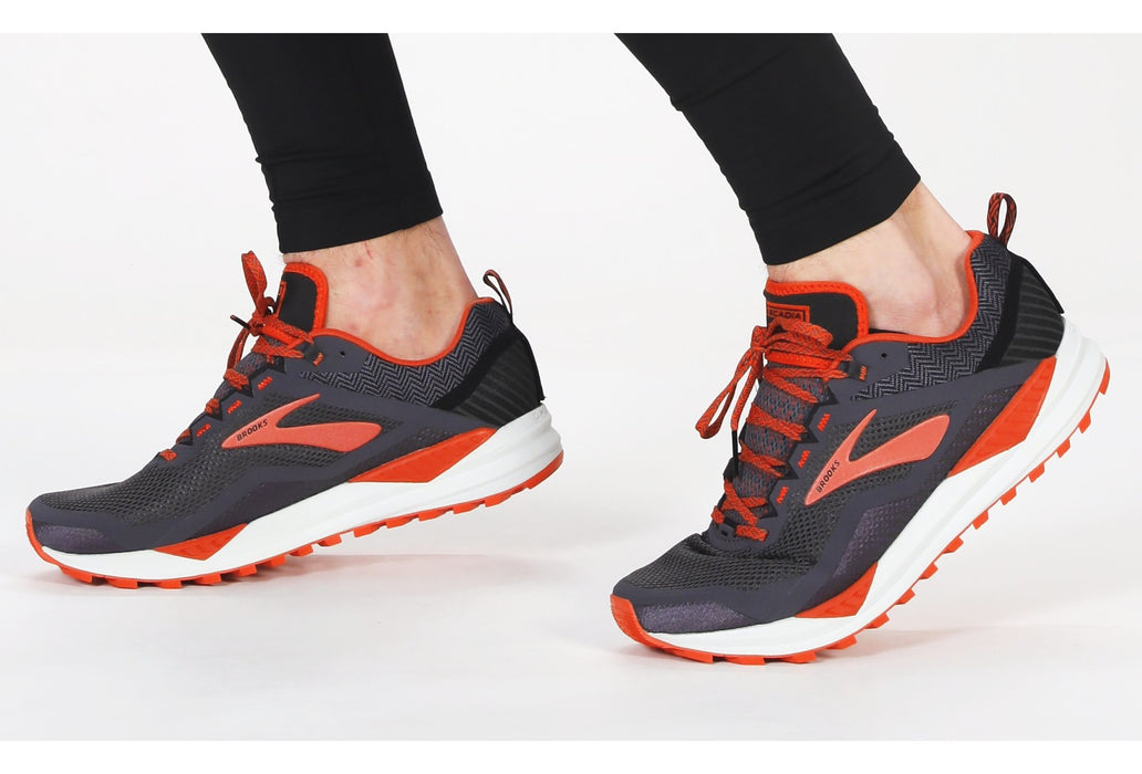 Brooks Men's Cascadia 14 Running Shoes - Black/Gray/Orange Size 8.5