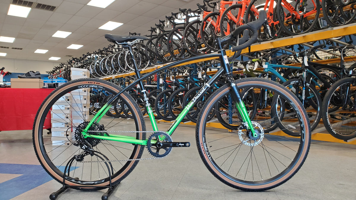 Van Dessel Whiskey Tango Foxtrot SRAM Apex 1 - 2021 — Playtri