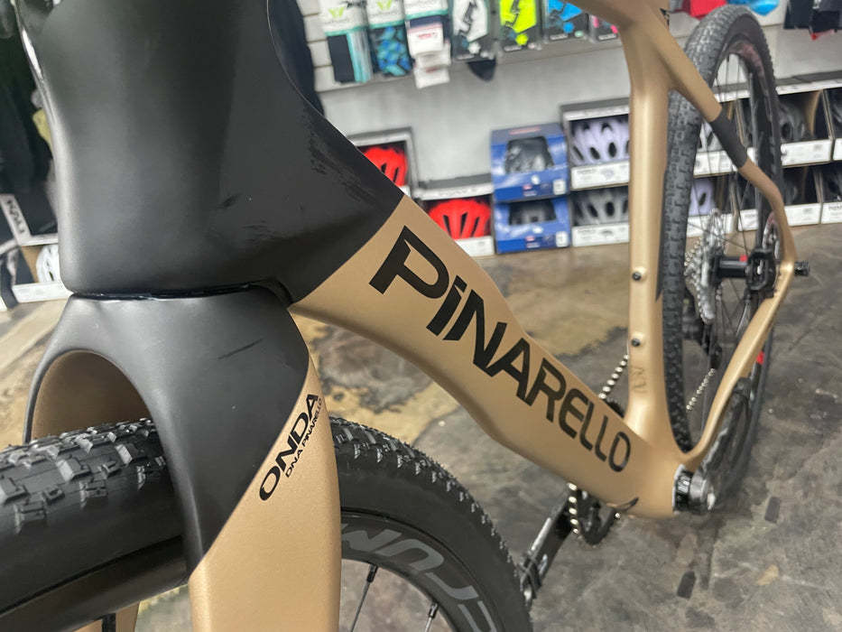Pinarello Grevil F Campagnolo Ekar 13 Speed 1X Champagne 2023