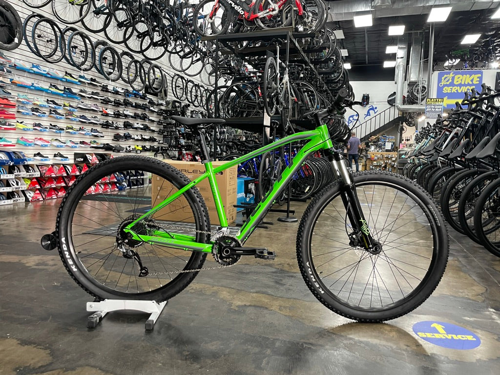 Scott Aspect 950 Shimano Altus Green 2022 - Main Image