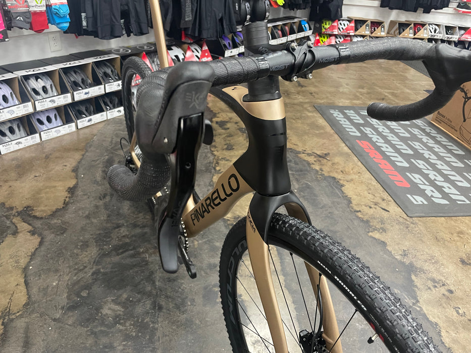 gravel bike ekar 13 Pinarello Grevil F Campagnolo Ekar 13 Speed 1X