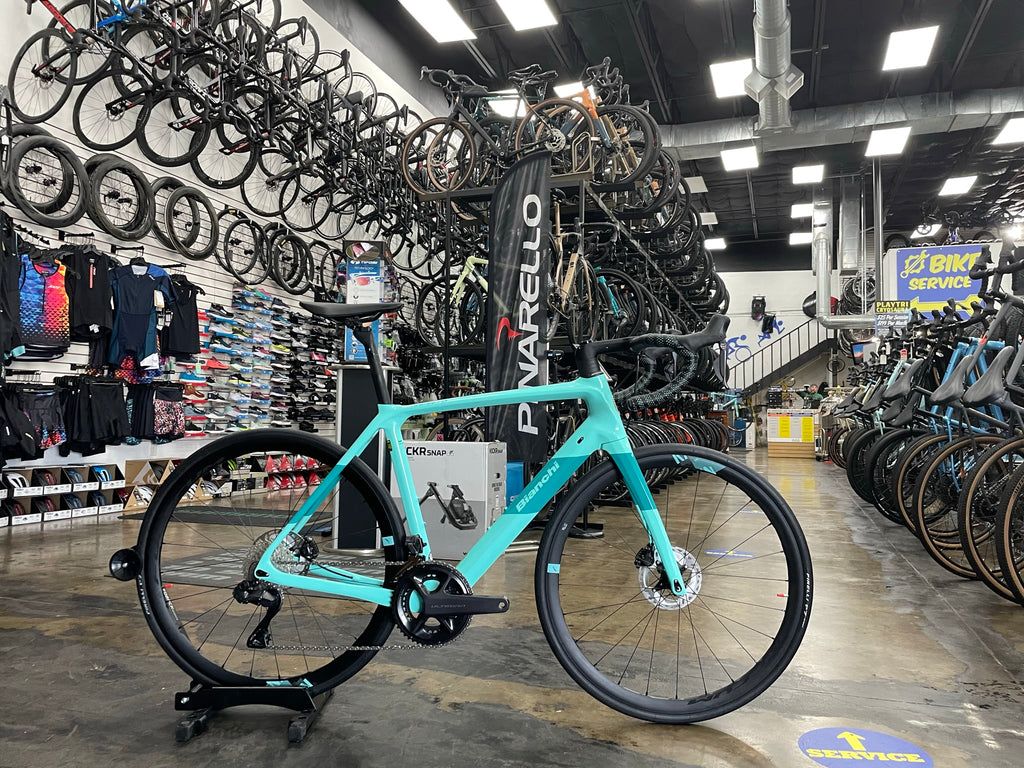 Bianchi Infinito Disc Ultegra Di2 12-Speed — Playtri