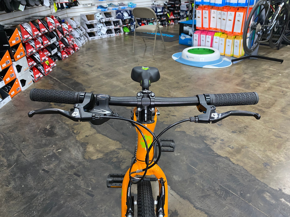 Frog 69 26" Kids Hybrid Bike Altus 8 Speed - Orange 2021
