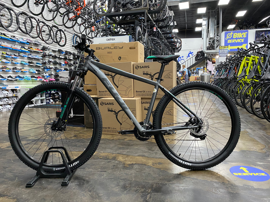 Fuji Nevada 29 Shimano Tourney Satin Graphite — Playtri