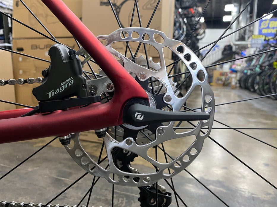 Scott Addict 30 Disc Shimano Tiagra 10 Speed Red 2021 — Playtri