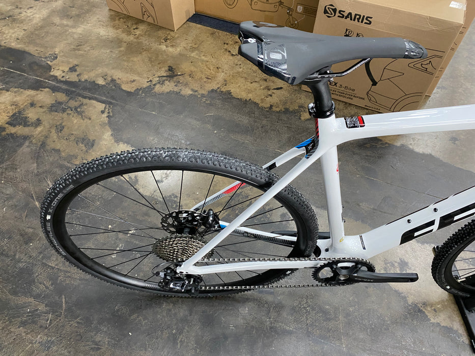 felt q800 mountainbike Felt FX Advanced+ Shimano GRX 800