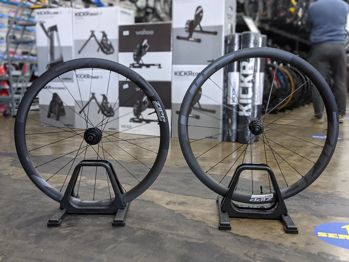 Zipp 303 Firecrest Disc Brake Tubeless Ready Wheelset — Playtri Zipp 303 Firecrest Disc Brake Tubeless Ready Wheelset — Playtri