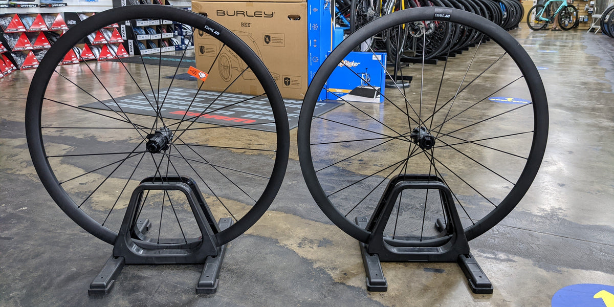 Rear Wheel Dt Swiss P1800 Spline 32 Clincher DT Swiss P1800 Spline