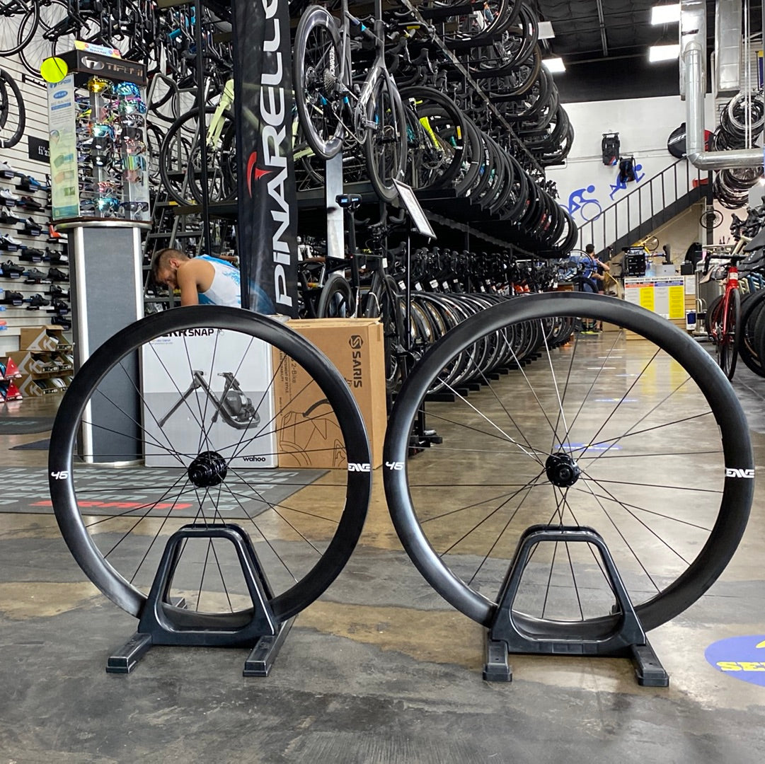 ENVE Foundation Road 45 Carbon Road Wheelset — Playtri