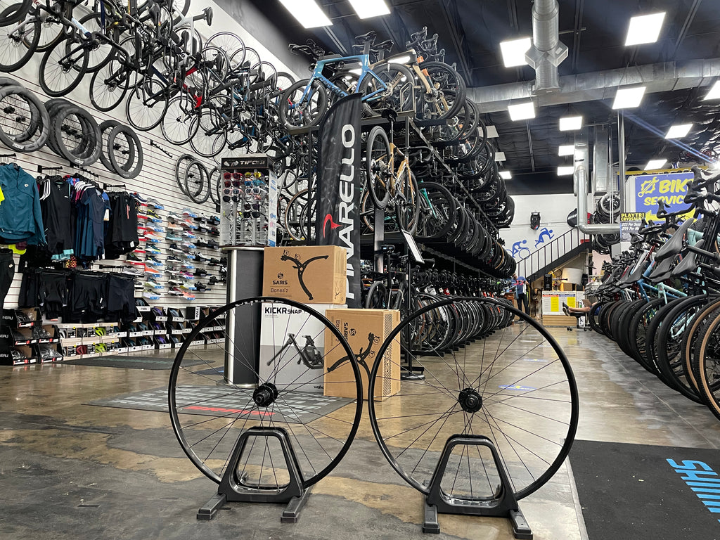 WTB Serra i23 Wheelset 700c Tubeless Ready 12x100mm 12x142mm Thru Axle Playtri