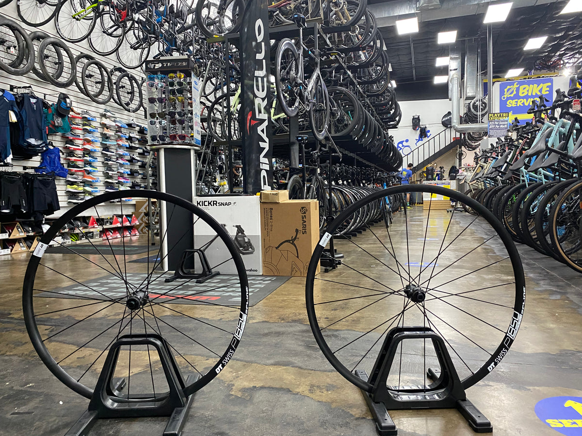 DT SWISS P1850 DB 前後　DISK付 DT Swiss P1850 Spline Tubeless Ready Disc Brake Wheelset