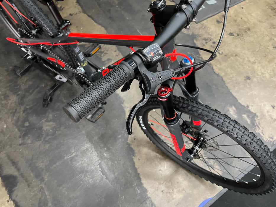 Frog 62 24" Kids Mountain Bike Alivio 9 Speed - Neon Red 2020