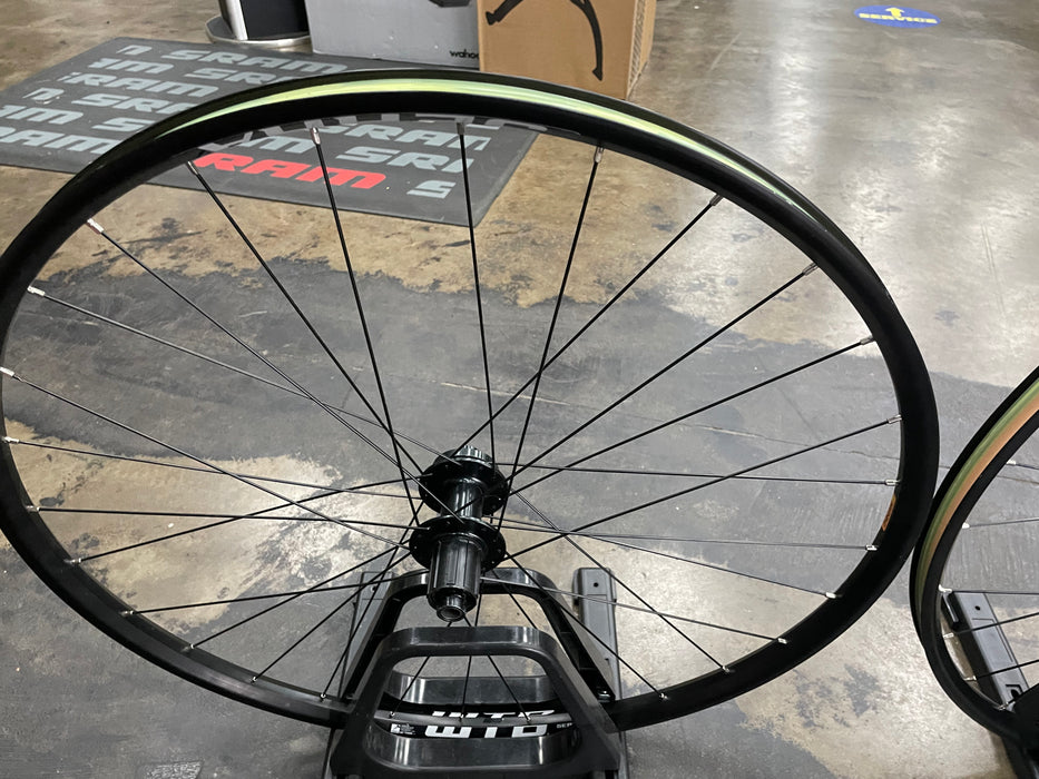 WTB Serra i23 Wheelset 700c Tubeless Ready 12x100mm 12x142mm Thru
