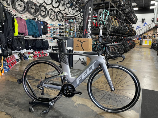 Felt IA 10 Rim Brake Ultegra Di2 11 Speed